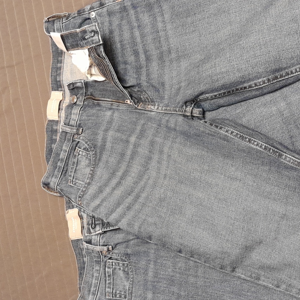 Everlane 2 pairs womens the cheeky jean,  size 26 crop
